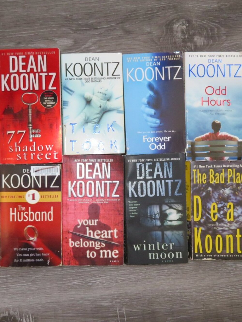 Set of 8 Dean Koontz Paperbacks (K836)